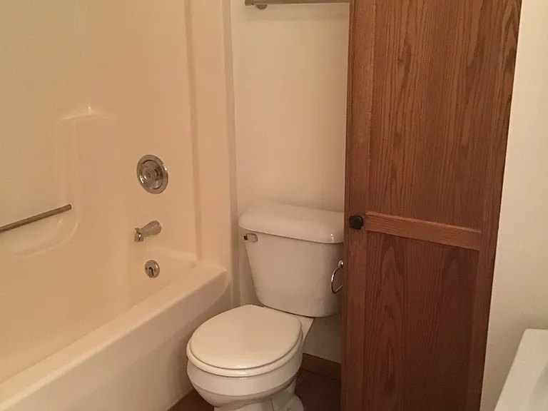 High Point Commons Apartments — Photo 107