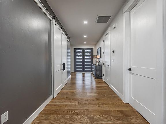 3rd image of 3900 Mount Hayden Drive