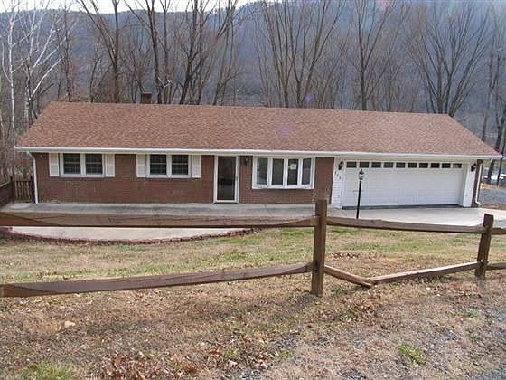 1st image of 111 Heatherton Dr