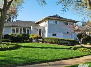 1497 Rose Ln, East Meadow, NY 11554