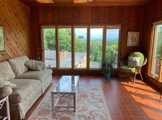 709 Douglas Dr, Johnson City, TN 37604