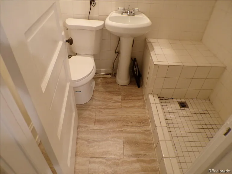 646 N Marion St #1 — Photo 11