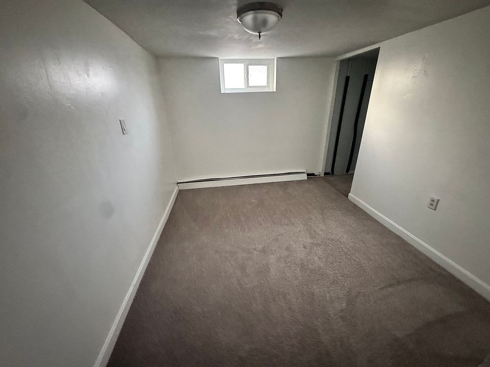 1st image of 265 Laurel Hill Ave Floor 2