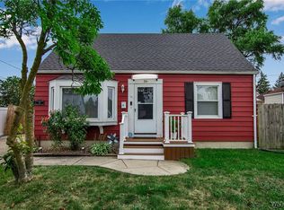 39 Westchester Dr, Cheektowaga, NY 14225