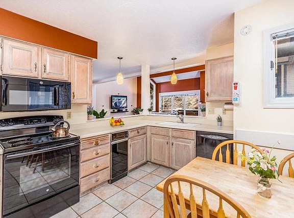 3rd image of 7430 S Wasatch Blvd APT I4