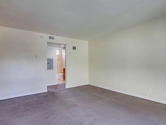 5th image of 4230 Montalvo St