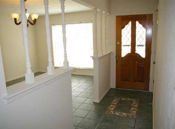 2nd image of 1321 Glenwick Ln