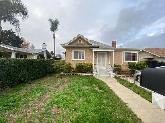 3rd image of 621A E Kingsley Ave