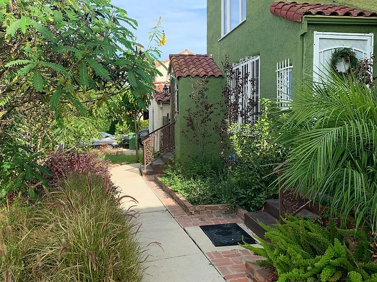 1226 S Highland Ave — Photo 2