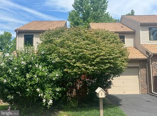 28 Knox Ct, Chesterbrook, PA 19087