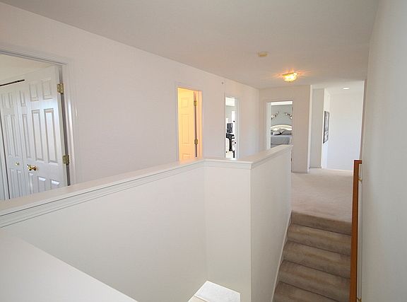 5th image of 1285 Caribou Ln