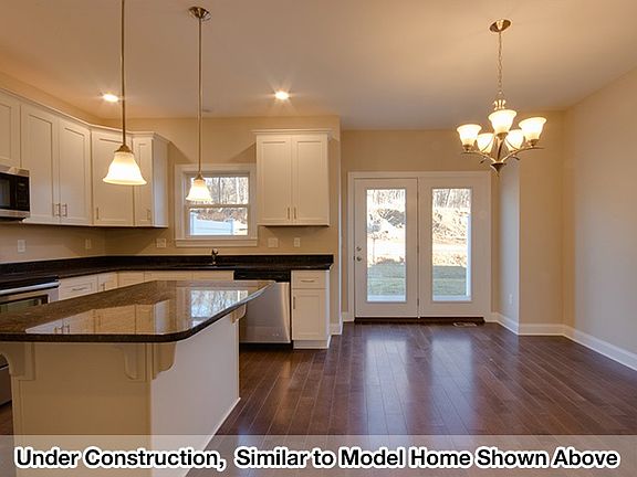 4th image of 384 Tanzanite Dr