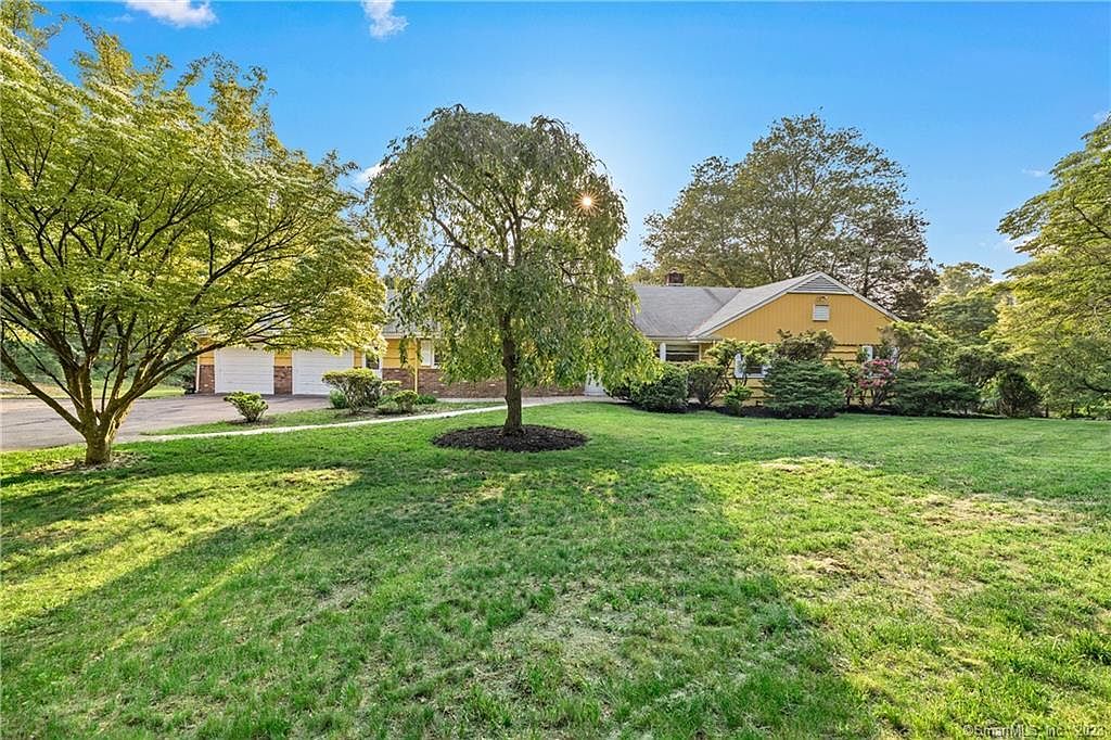 330 W Hill Rd, Stamford, CT 06902 Zillow