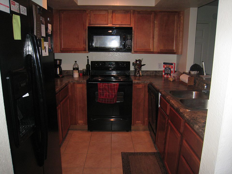 2nd image of 1331 W Baseline Rd Unit 140