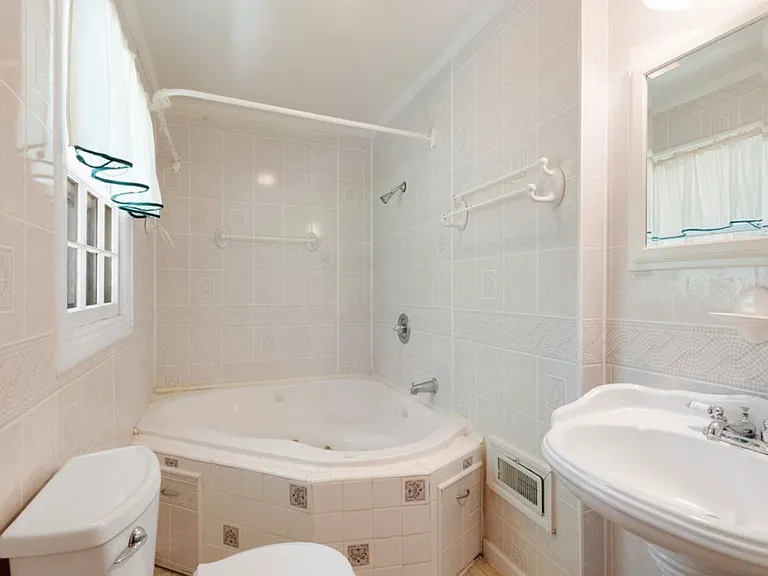 630 Edgehill Rd — Photo 7