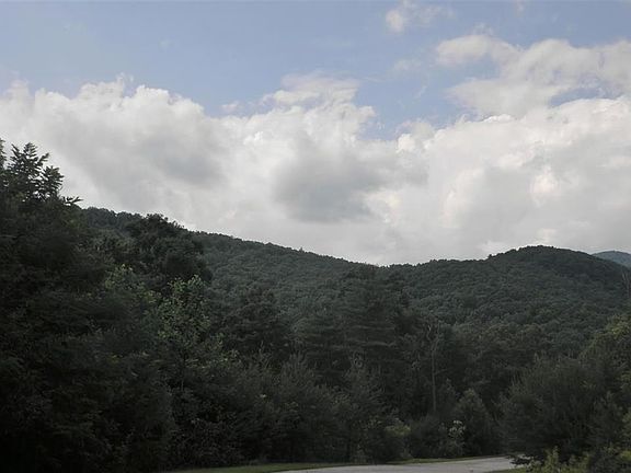 3rd image of 333 Woodmere Dr #Lot