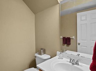 445 Wild Oak Dr, O'Fallon, MO 63368
