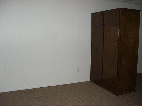 5th image of 3412 Chapman St #4