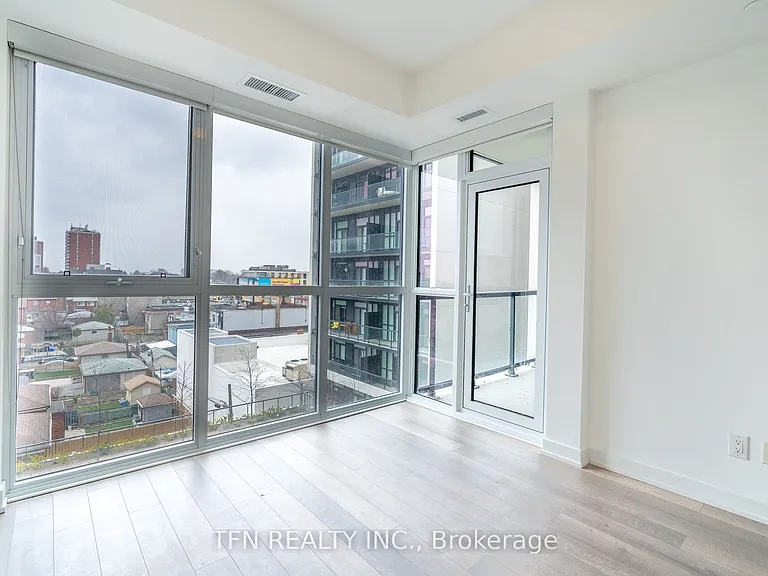 1603 Eglinton Ave W #506 — Photo 4