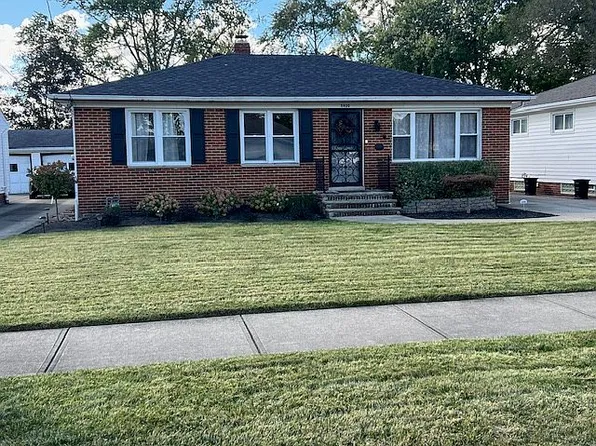 5920 Glenwood Ave, Maple Heights, OH 44137
