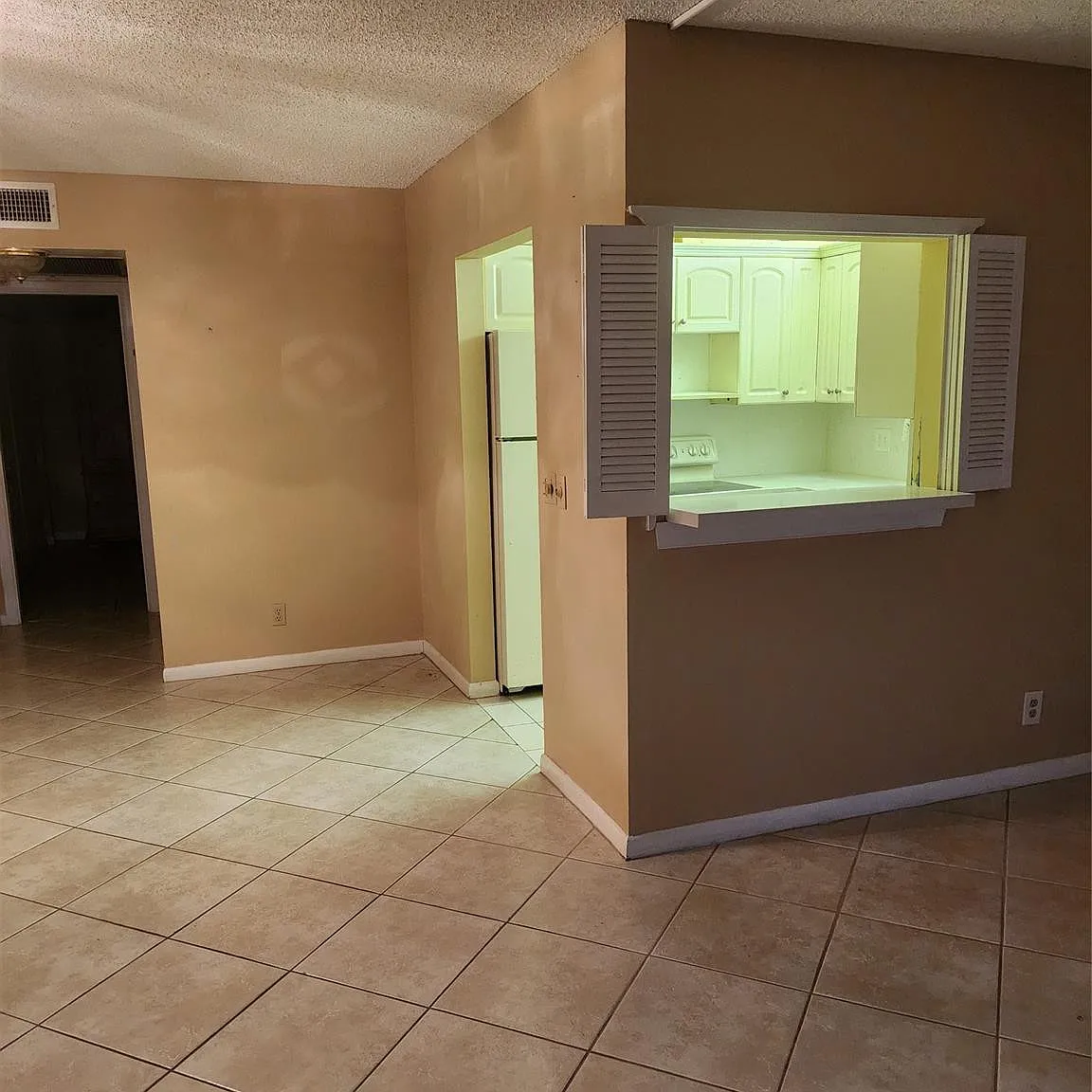 1 bed, 1.5 bath, 703 sqft, $1,750 — Photo 4