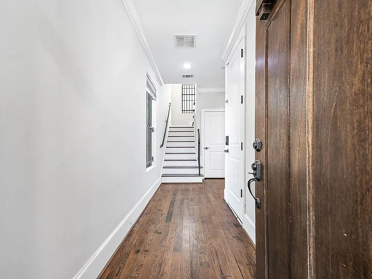5733 Winsome Ln — Photo 18