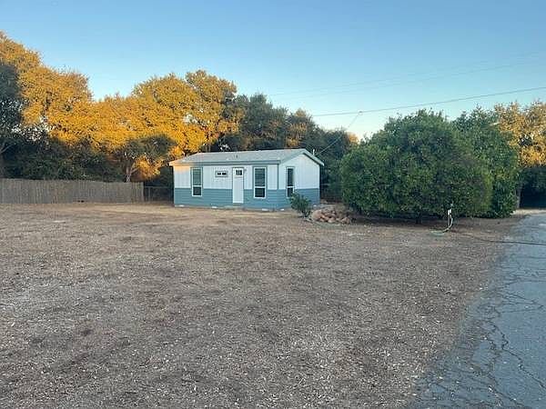 1st image of 1025 El Camino Corto