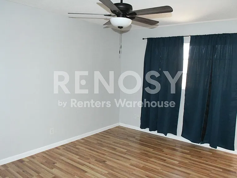 8420 E Edgemont Ave — Photo 15