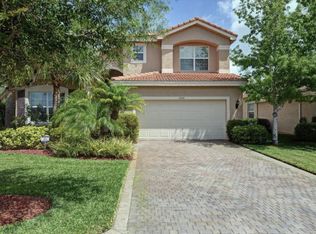 1949 Grey Falcon Cir SW, Vero Beach, FL 32962
