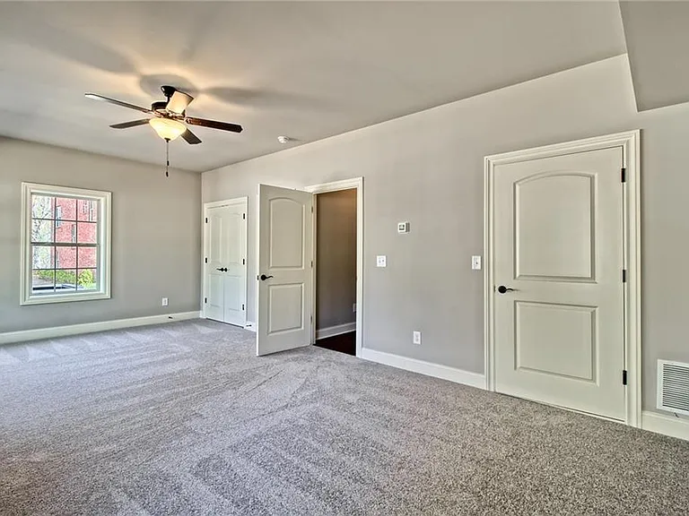 1090 Willow Field Dr SE — Photo 10