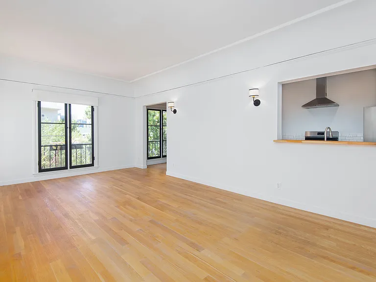 900 S Orange Grove Ave #203 — Photo 6