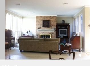 3233 Stonehenge Ln, Carrollton, TX 75006