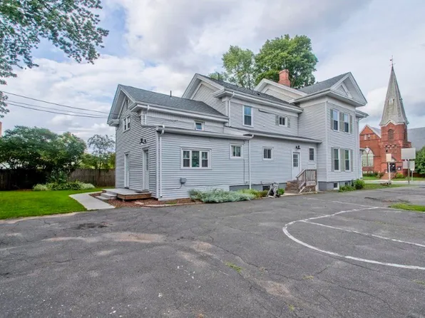 1971 Northampton St #2, Holyoke, MA 01040