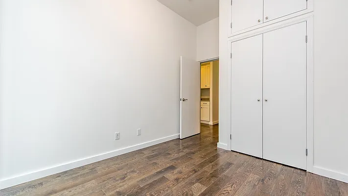 Rented by Nooklyn NYC LLC | media 13