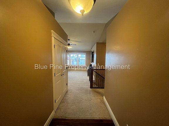3rd image of 2717 Mary Dr