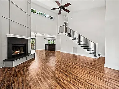 3 bed, 2.5 bath, 1960 sqft, $3,000 — Photo 3