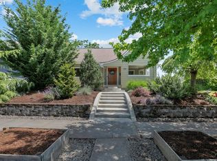 300 NE 71st Ave, Portland, OR 97213