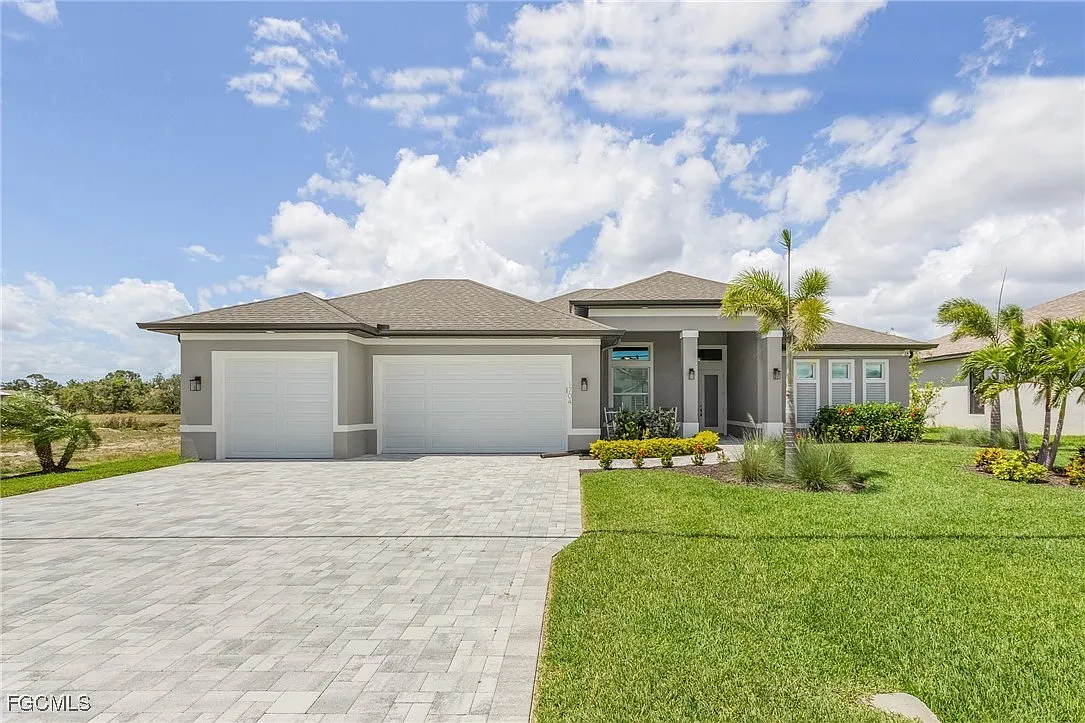 3 bed, 3.0 bath, 2140 sqft, $8,000 — Photo 1
