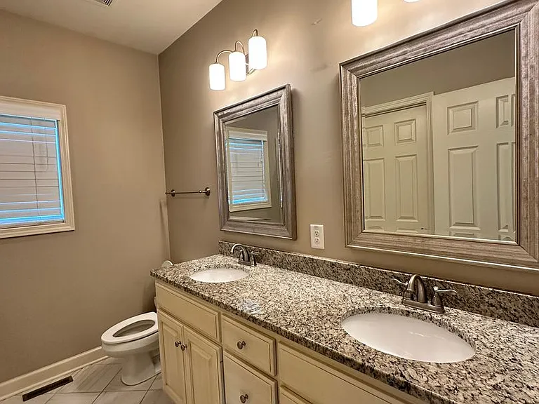 436 Lucy Cir — Photo 14