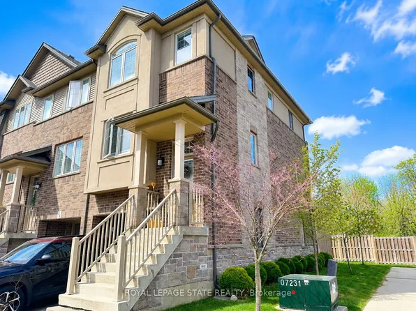 37 Barley Ln, Hamilton, ON L9K 0K1