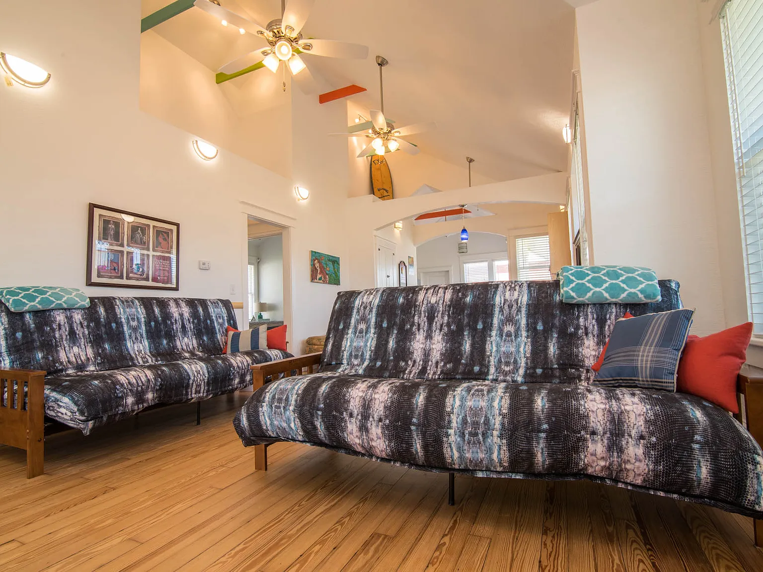 2 bed, 1400 sqft, $2,150 — Photo 3