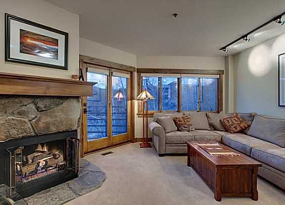 4th image of 2700 E Deer Valley Dr