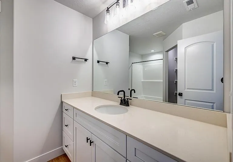 1456 N 3920 W — Photo 16