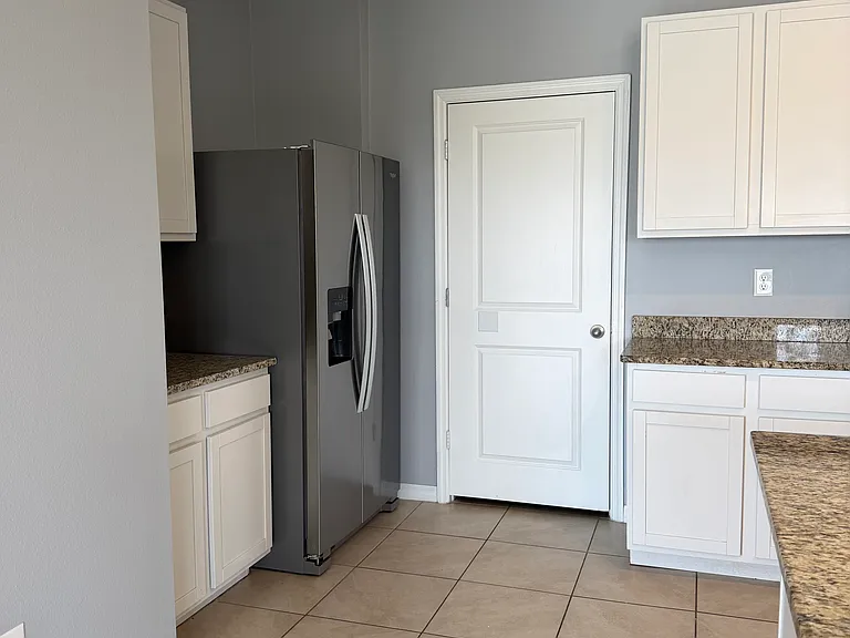 10803 Penny Gale Loop — Photo 4