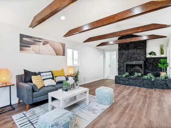 1040 Hanover Street, Aurora, CO 80010