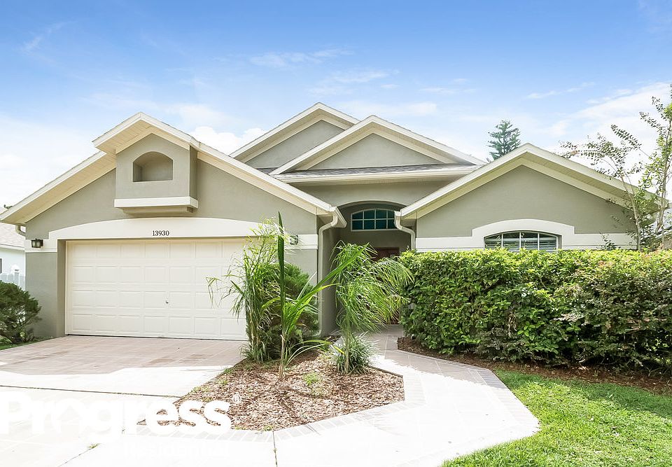 1st image of 13930 Valleybrooke Ln