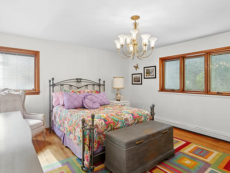 624 Noyack Rd — Photo 13