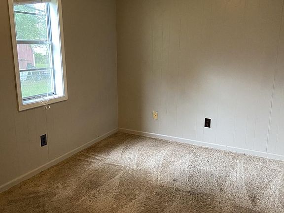 4th image of 1324 Hillcrest Ave APT 2