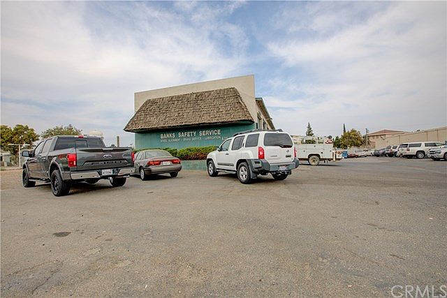 1st image of 625 Atwater Blvd