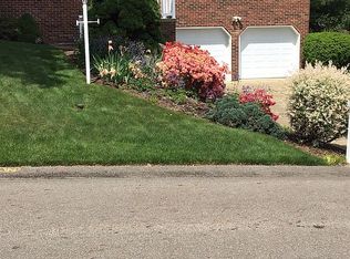 504 Kandyce Dr, Cranberry Township, PA 16066